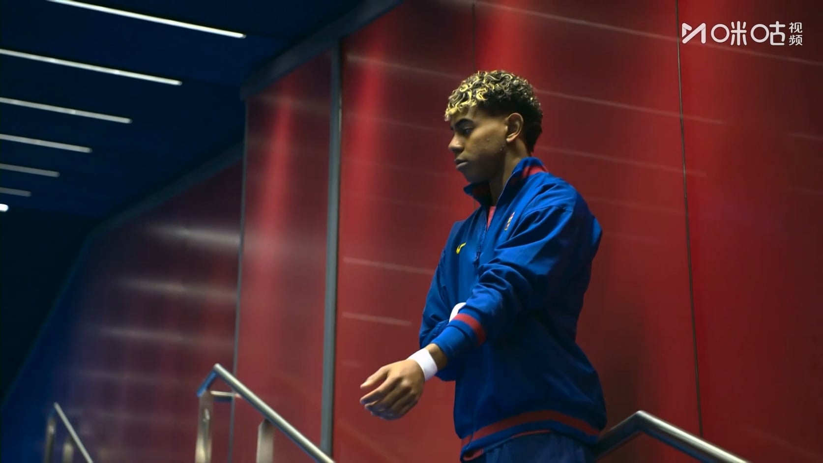 【90分钟足球网www.90oo.com】2025-11-29 西甲 巴萨vs阿拉维斯 1080 migu hdtv.ts_202.jpg