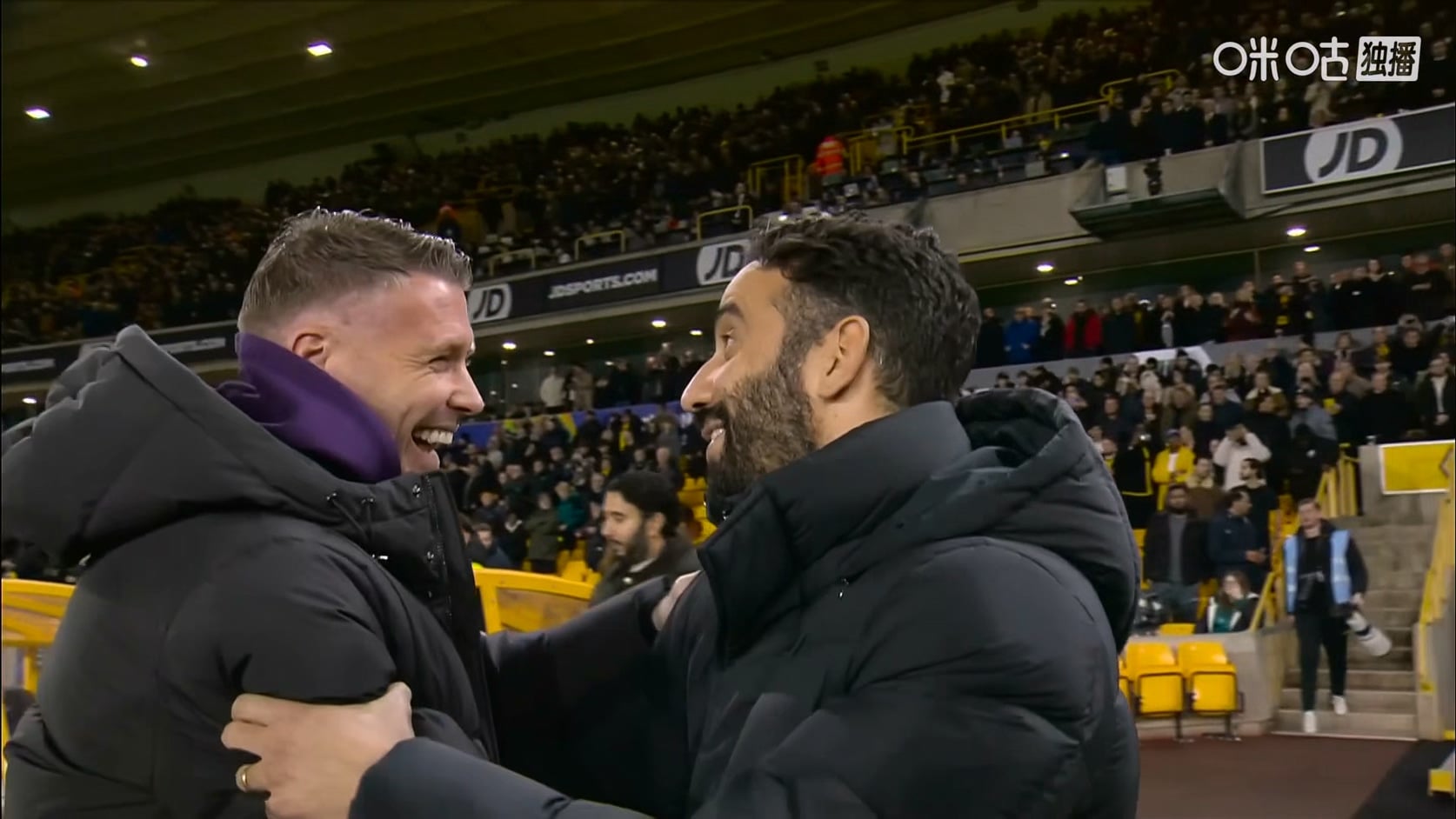 【90分钟足球网www.90oo.com】2025-12-09 英超 狼队vs曼联 1080 migu hdtv.ts_2025120.jpg