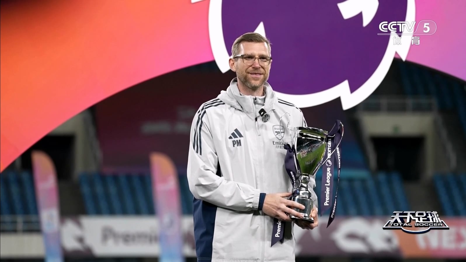 【90分钟足球网 www.90oo.com】2026-04-13 天下足球（奥斯卡：不甘的告别）1080 hdtv..jpg